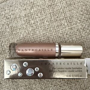 Chanterelle Eye Lumiere Liquid Eyeshadow in Cremant (light pink)